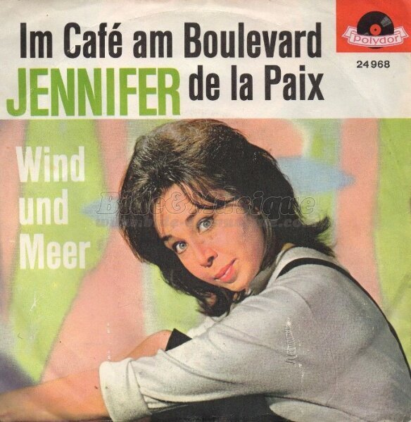 Jennifer - Im Café am boulevard de la Paix